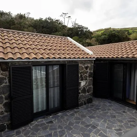 Guestready - Beachfront Retreat In Tatil Evi *