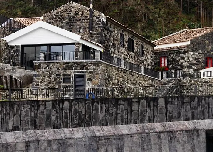 Ferienhaus Guestready - Beachfront Retreat In Porto Formoso