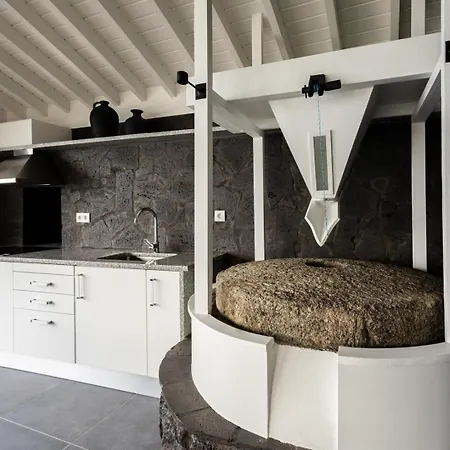 Guestready - Beachfront Retreat In * Porto Formoso