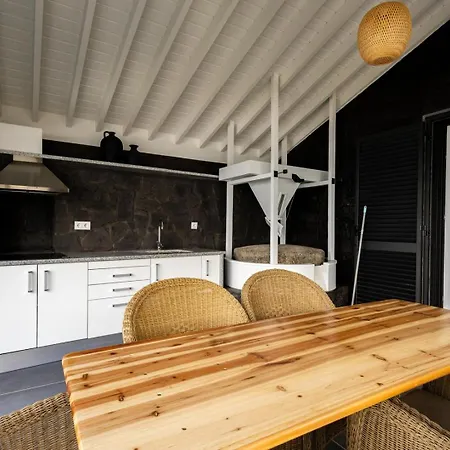 Guestready - Beachfront Retreat In Semesterbostad *