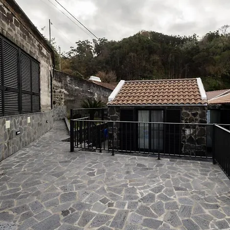 Guestready - Beachfront Retreat In *